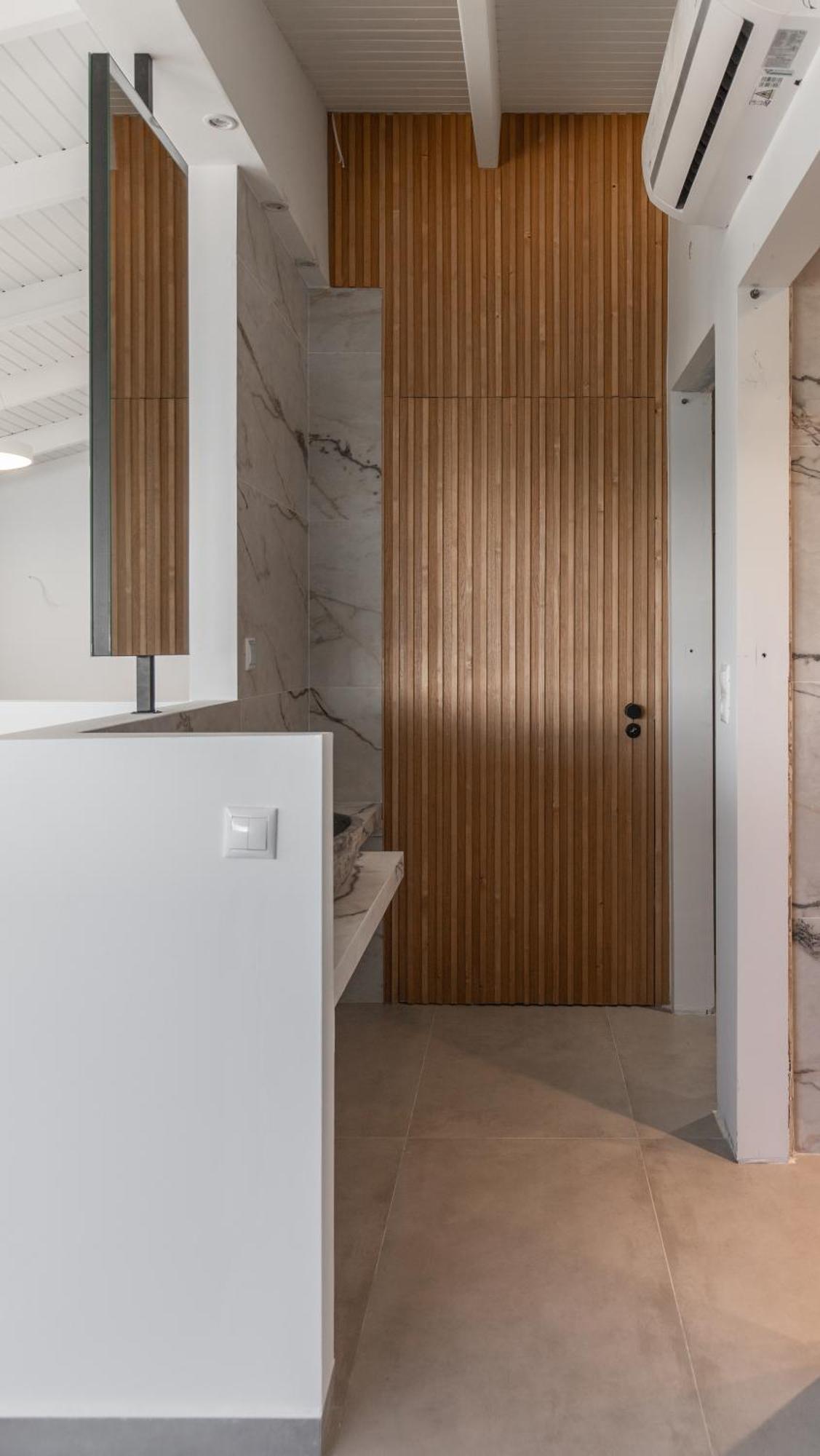 Marble Luxury Suites Karteros Exterior foto
